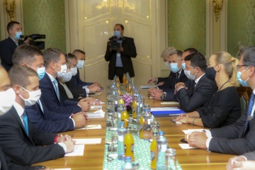 Zelensky y Matovič tratan la cooperación en varios ámbitos 