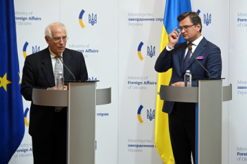 Kuleba i Borrell omówili przygotowania do szczytu Ukraina-UE