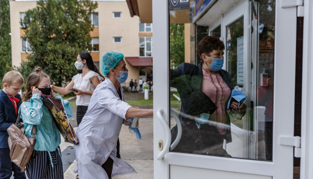 У закладах освіти Києва з 1 вересня діятиме низка заборон для запобігання СOVID-19