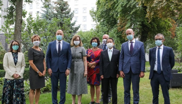 Embajadores de los países el G7 y Shmygal tratan el caso PrivatBank