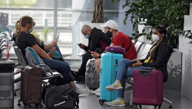 Додаткові «коронавірусні» перевірки спричинили хаос в аеропорту Брюсселя