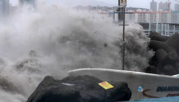 Тайфун “Хайшен” дістався Південної Кореї, евакуювали тисячу людей