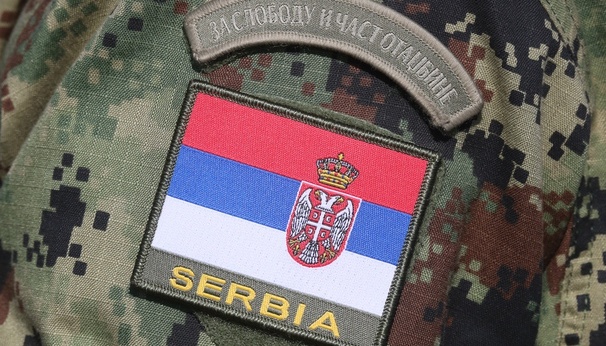 Президент Сербії пропонує повернути обов'язкову військову службу