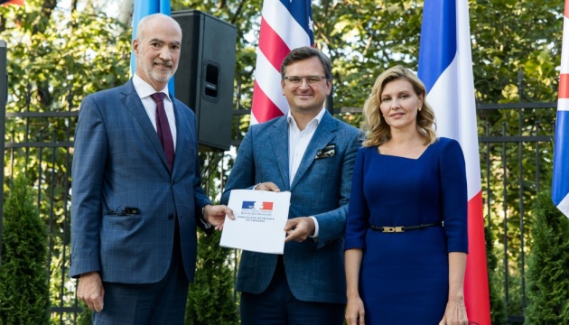 L'Ukraine est officiellement devenue membre du Partenariat de Biarritz