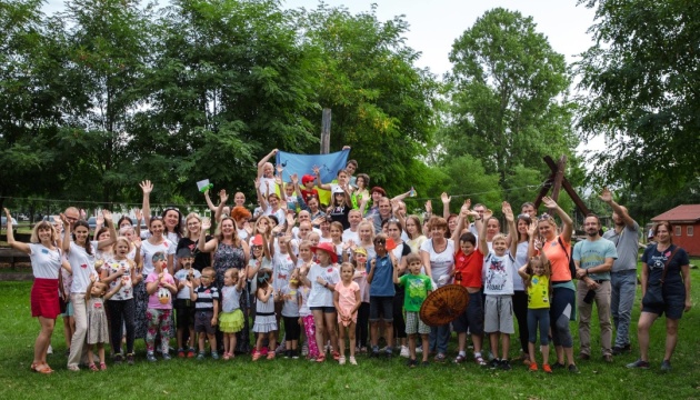 В українських школах Будапешта провели свято з нагоди відкриття навчального року