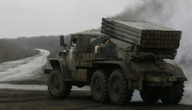 OSZE entdeckt im besetzten Donbass mehr als 20 nicht abgezogene Raketenwerfer „Grad“