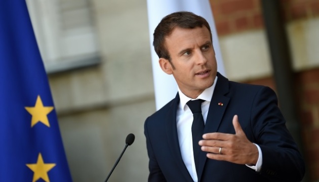 Emmanuel Macron estime que l’UE aurait besoin de recadrer très profondément sa relation avec Moscou