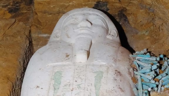 Археологи знайшли в Єгипті саркофаг, якому 2 600 років