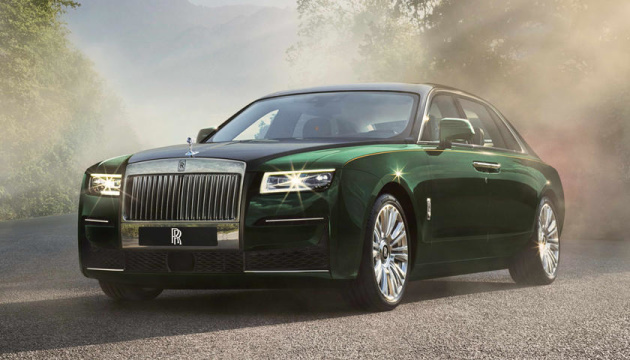 Rolls-Royce вдруге за місяць представив люксовий седан