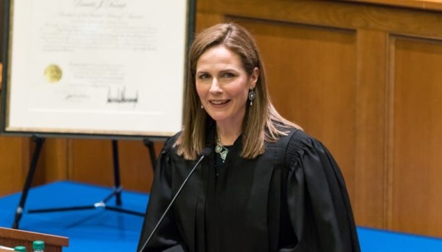 Трамп офіційно номінував Емі Барретт на посаду судді Верховного суду США