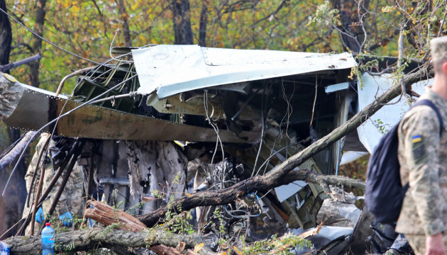 Absturz von Militärflugzeug mit Auszubildenden der Luftstreitkräfte in Region Charkiw