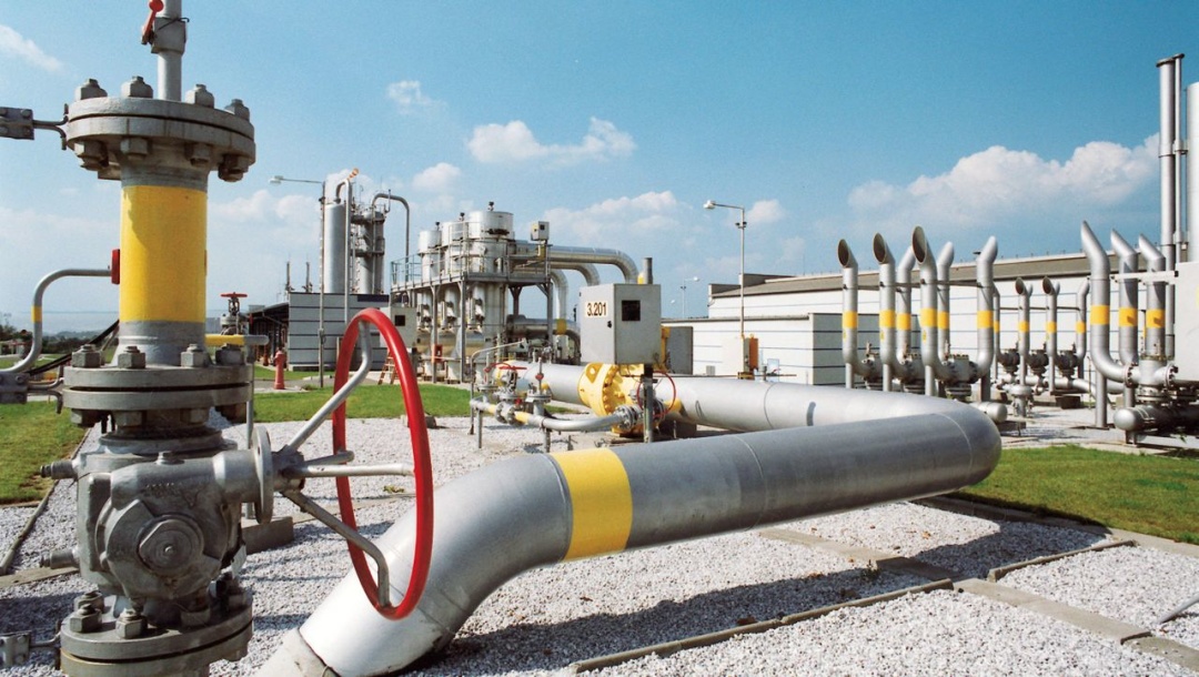 Європейські газові сховища заповнені майже на 100%