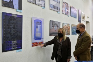 Inaugurada la exposición “Argentina vista por mujeres artistas” en Ukrinform