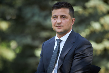 Зеленський привітав NASA з першим польотом гелікоптера на Марсі