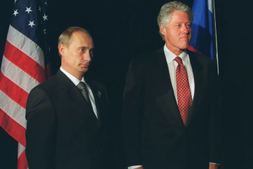 クリントン氏、過去のプーチン氏との会話で露のウクライナ攻撃は「時間の問題に過ぎない」と思っていたと発言