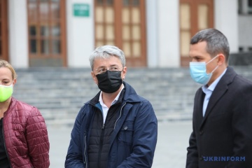 Ткаченко хочет вернуть харьковскому театру площади, где сейчас «наливайки и бани»