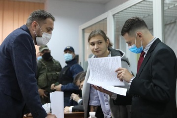 Дугарь уже год получает зарплату в 1045 гривень - адвокат