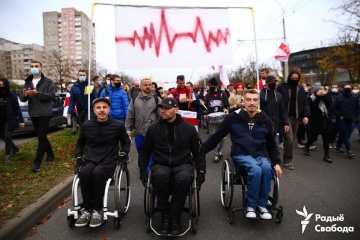 На протесты в Минске вышли уже более 100 тысяч человек - СМИ