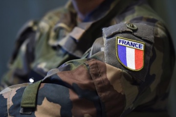 Maison Blanche : Macron a tout à fait le droit d'envisager l'envoi de troupes françaises en Ukraine 