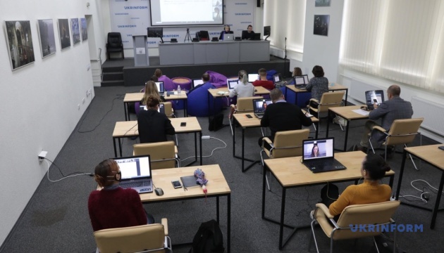 ウクルインフォルム通信とドイツ通信、共同で偽情報検証講座を開催