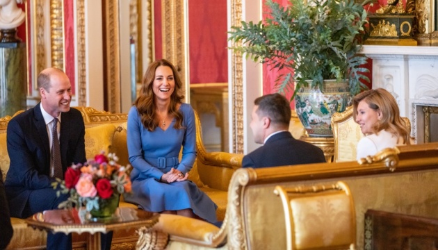 La pareja presidencial se reúne con el duque y la duquesa de Cambridge