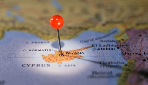 Кіпр із 1 березня відніс Україну до «сірої» зони