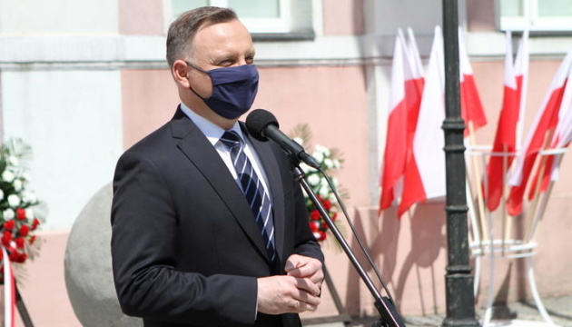 Andrzej Duda commemorates Holodomor victims in Kyiv