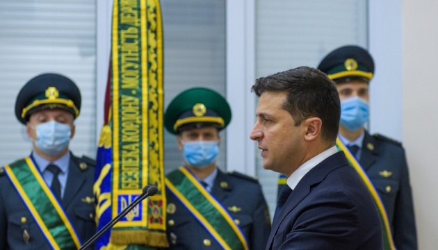 Zelensky calls on border guards to improve quality, reliability of intelligence