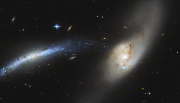 Hubble показав «космічний водоспад» у Всесвіті