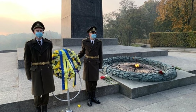 President Zelensky commemorates World War II victims