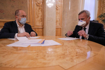 Шмигаль зустрівся з президентом НАНУ - говорили про фінансування і реформи