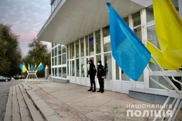 В Херсоне все избирательные участки закрылись вовремя - полиция
