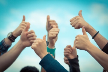 Робота в офісі - «життєво важлива» для поліпшення стосунків