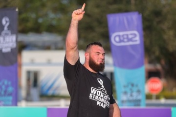 Ukrainian Novikov wins World's Strongest Man title