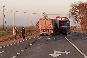 На Рівненщині у ДТП загинули жінка і дитина, ще двоє дітей - у реанімації