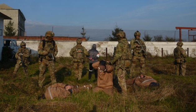 El SBU realiza ejercicios antiterroristas en una colonia penitenciaria 