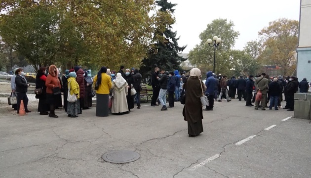 Кримських татар не пустили на суд до Ростова, від Аксьонова вимагають пояснень