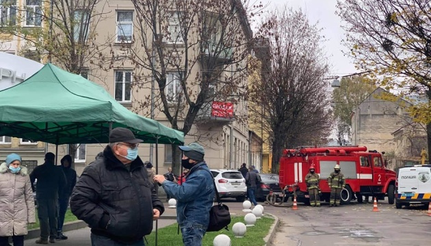 Звіробій заявила, що поліція шукає вибухівку в авто активістів, які їхали на її суд