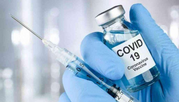 Вакцина від COVID-19: експерти розповіли про побічні ефекти