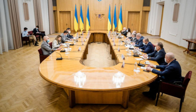 Kuleba, Mejlis representatives discuss creation of Crimean Platform