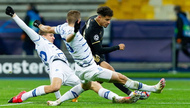 Dynamo Kyiv lose to Barcelona in Champions League