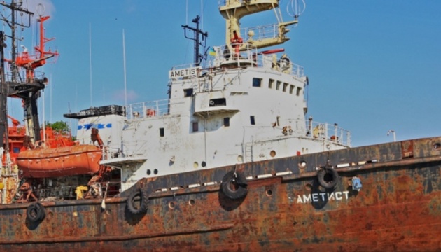 Під Чорноморськом почало тонути судно рятувальної служби