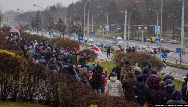 «Марш сусідів» у Білорусі: силовики застосовували світлошумові гранати й газ