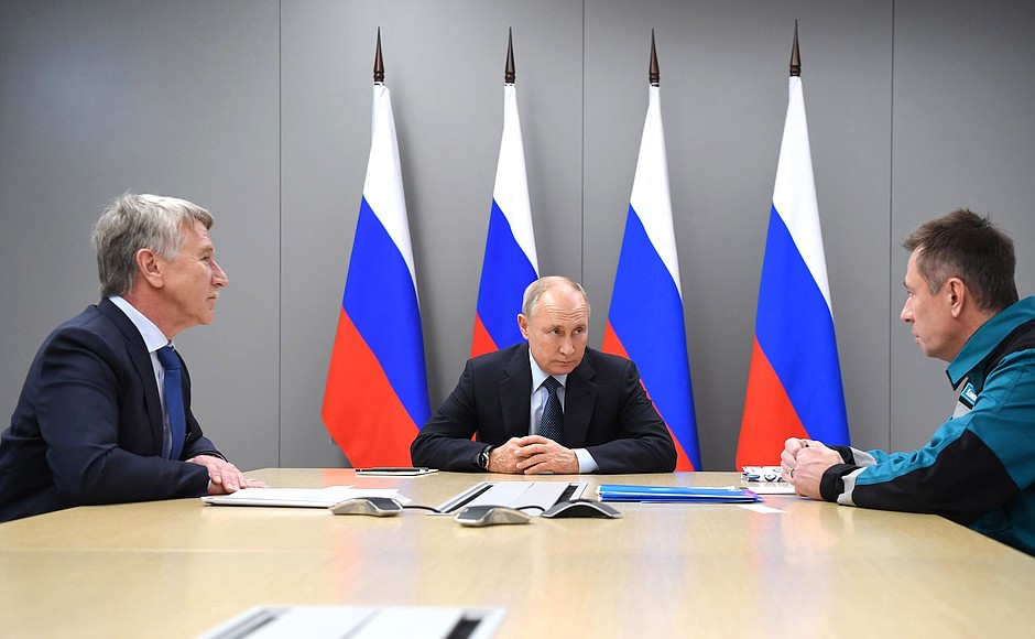 Встреча с Леонидом Михельсоном и Дмитрием Коновым / Фото: kremlin.ru