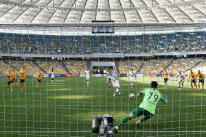 Чемпіонська інтрига повертається