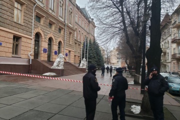 В Черновцах «заминировали» первое заседание облсовета