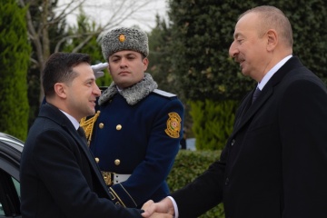 Украина хочет углублять партнерство с Азербайджаном - Зеленский