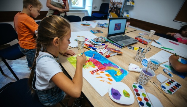 Львівські активісти збирають кошти на проєкт онлайн-лекцій для дітей про мистецтво