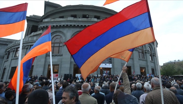 В Єревані проходить мітинг опозиції