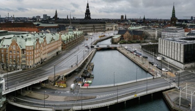 Данія вводить жорсткий карантин - що залишать працювати